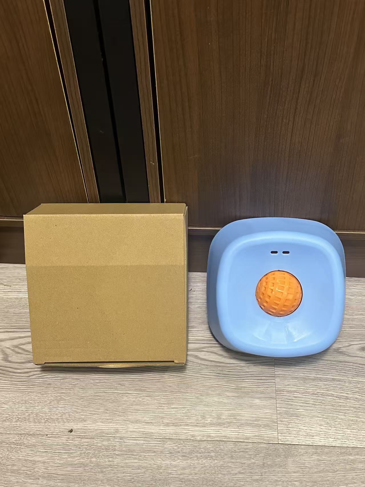 Slow Feeder Dog Bowl with Non-Slip Ball